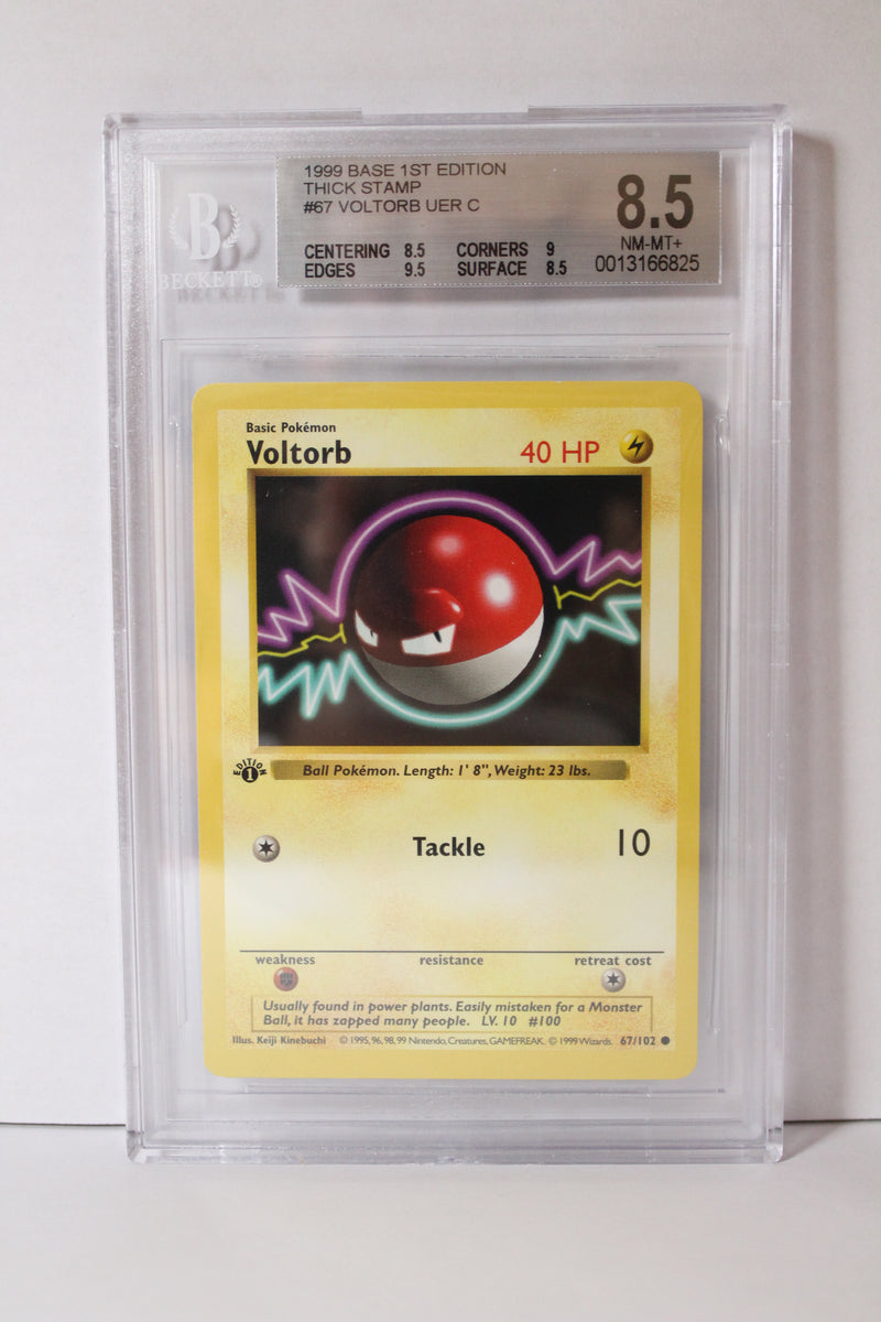 Voltorb (67/102) 1st Edition/Thick Stamp Uncorrected Error Common [Base Set (Shadowless)] Beckett 8.5